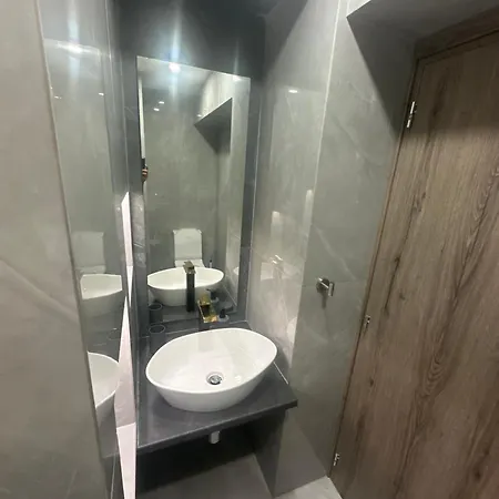 Апартаменты Near Finikoudes 1